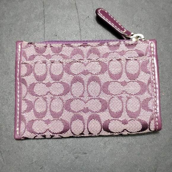 Coach purplish key fob/change purse - Picture 1 of 10